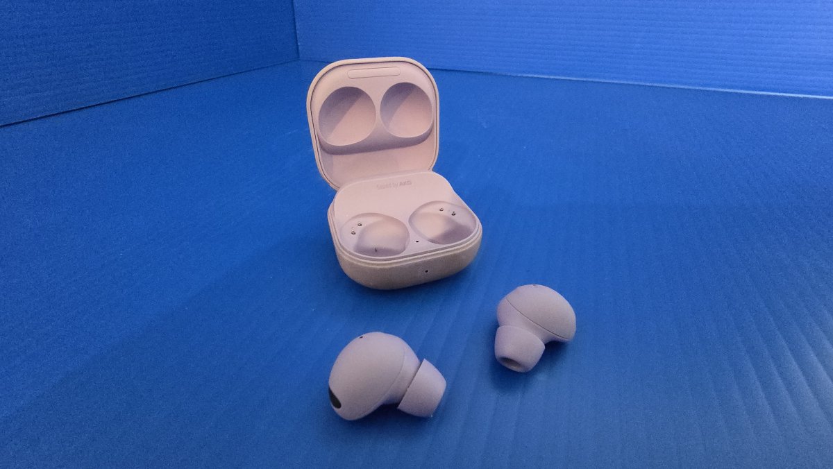Ear Buds by Samsung Galaxy BUDS2 PRO
