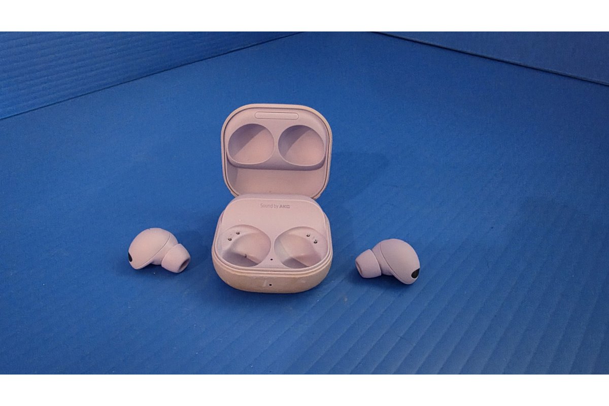 Ear Buds by Samsung Galaxy BUDS2 PRO