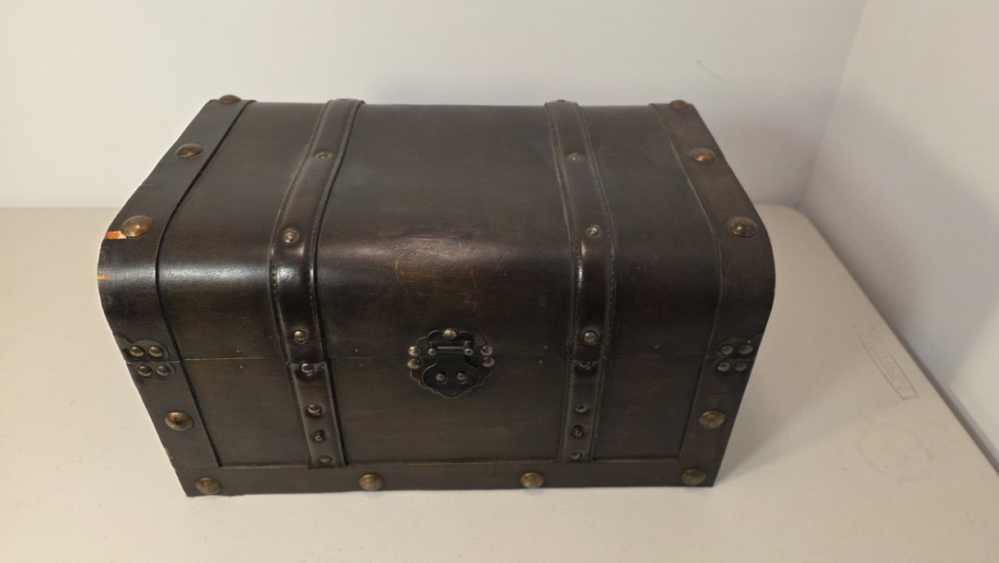 Decorative storage container