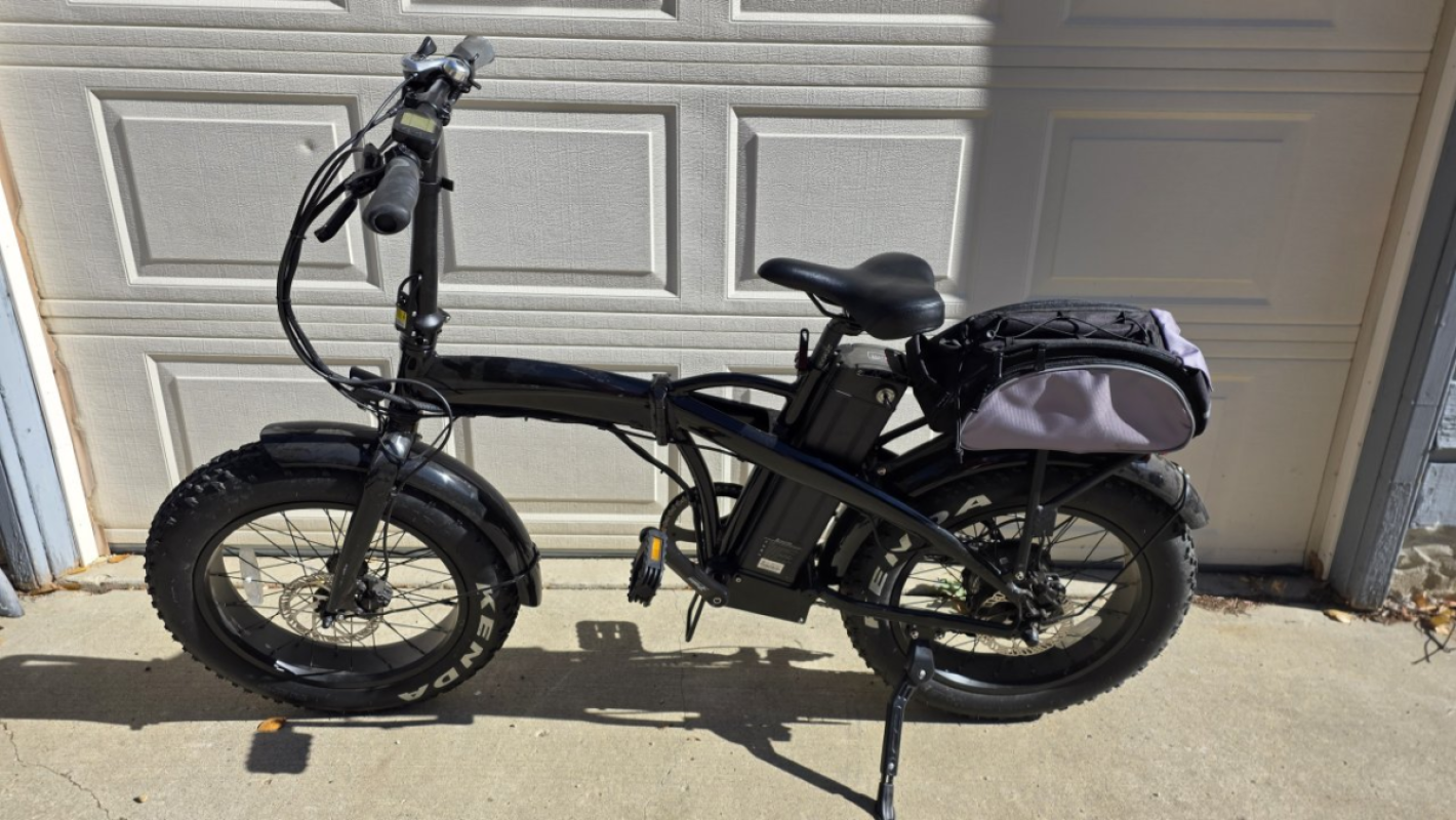 Black Folding Fat Tire eBike