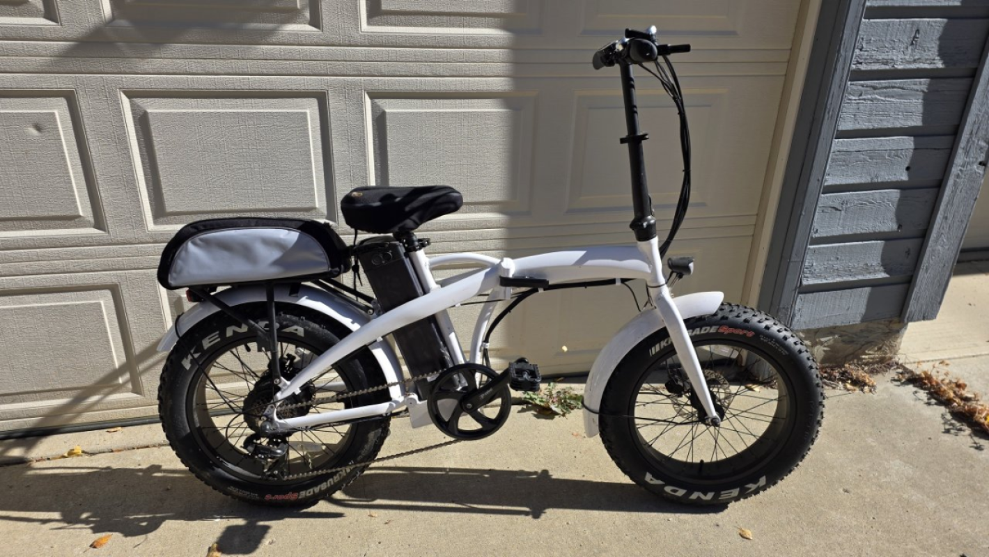 White Folding Fat Tire eBike