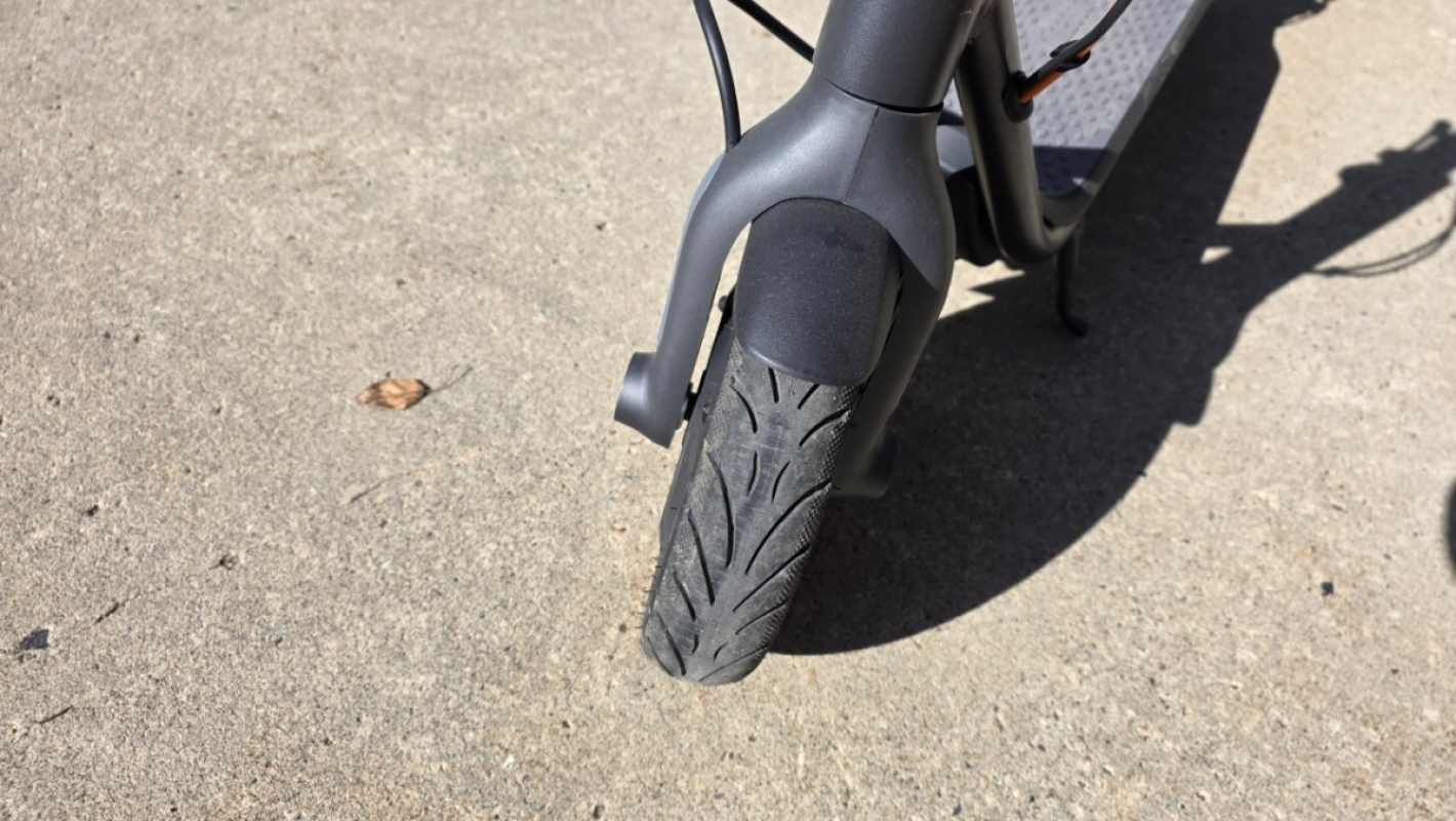 Segway Ninebot KickScooter F40 Electric Scooter