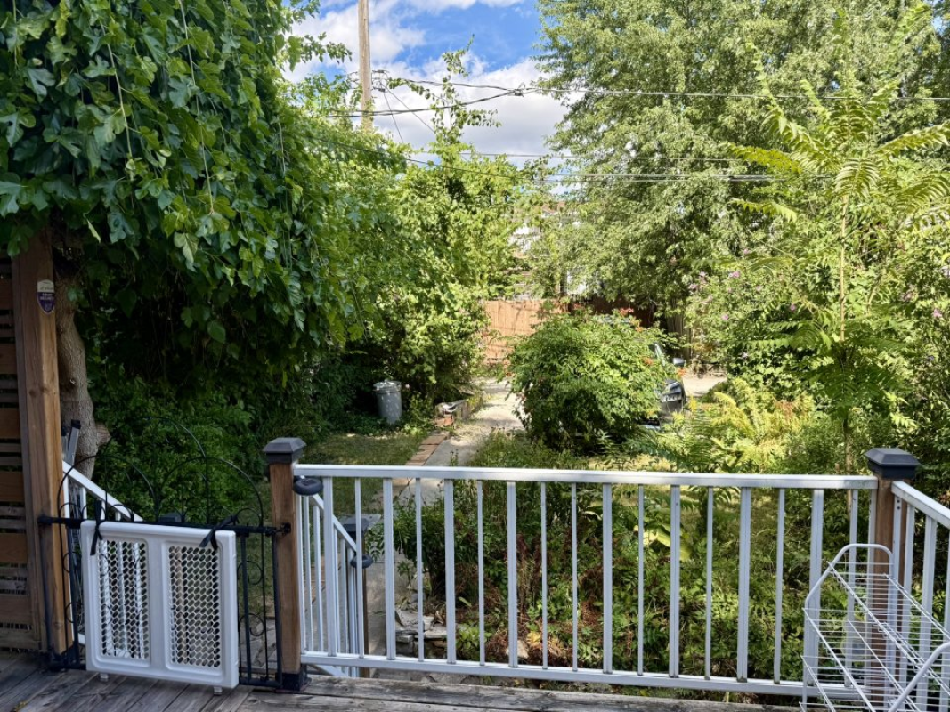 SOLD: 3-bedroom, 2-bath 1614 Church St Windsor ON N8X1V5