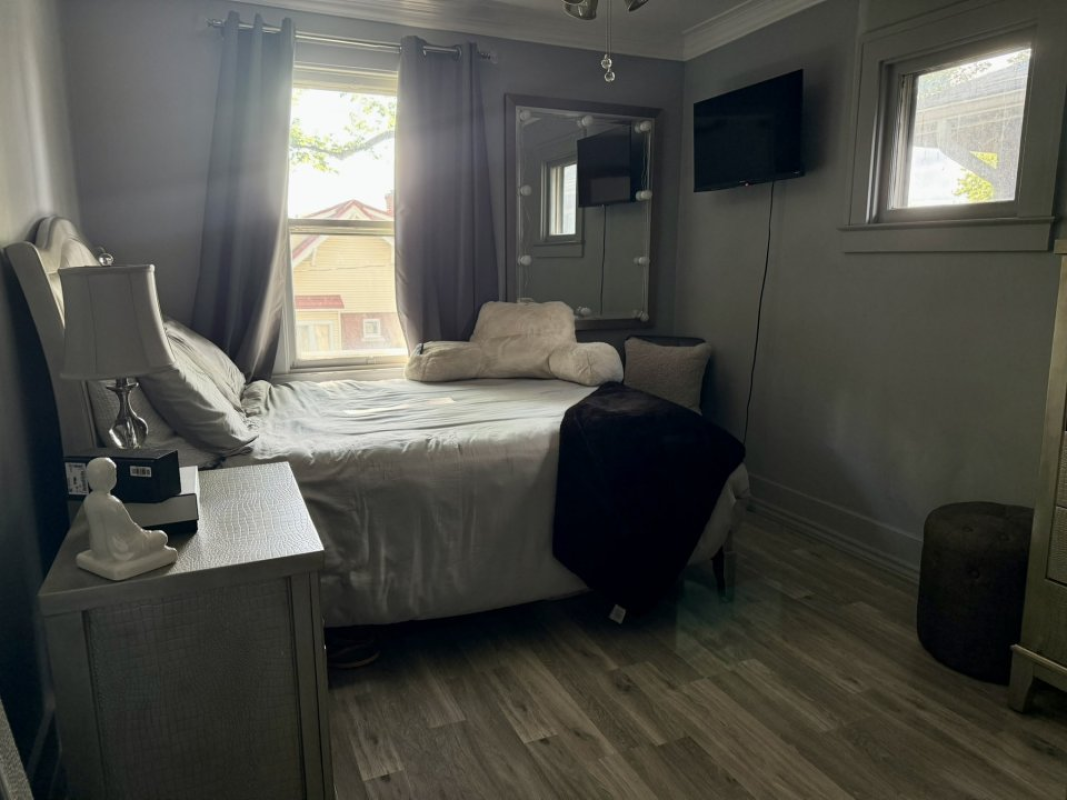SOLD: 3-bedroom, 2-bath 1614 Church St Windsor ON N8X1V5