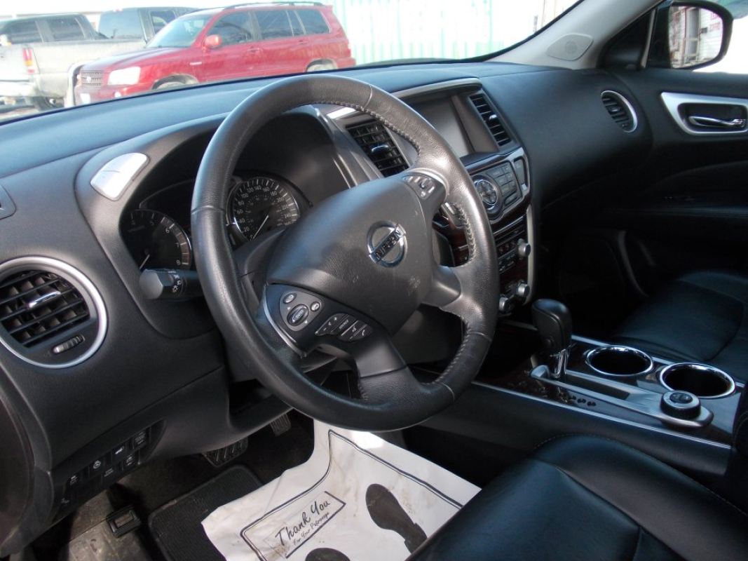 2015 Nissan Pathfinder SL