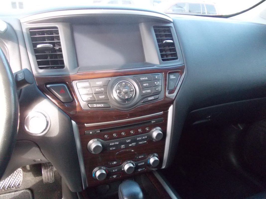 2015 Nissan Pathfinder SL