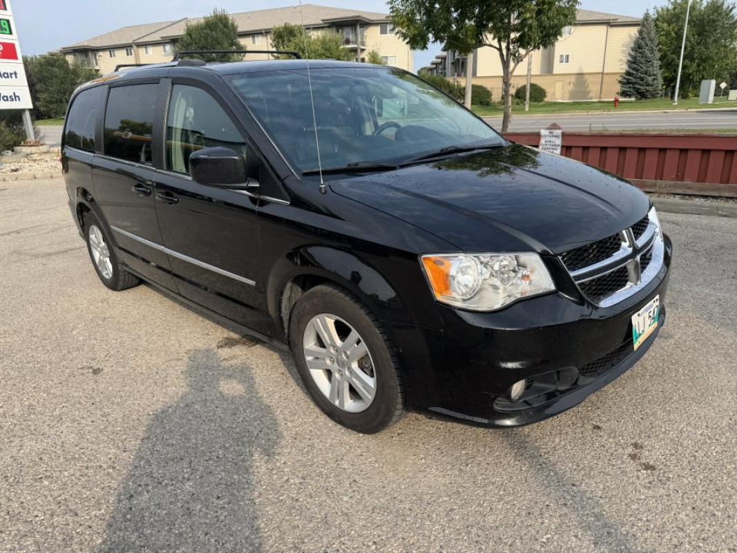 2017 Dodge Grand Caravan Crew Plus