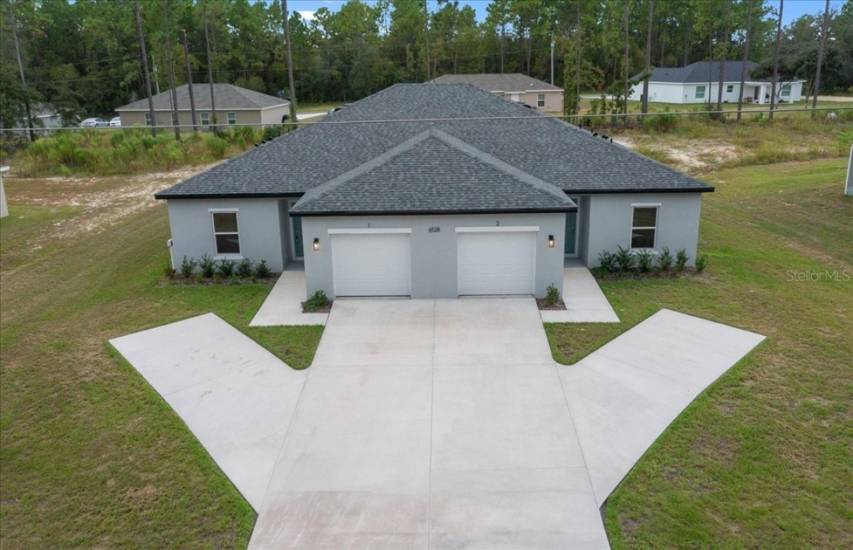 For Sale Duplex Multi Family Income Property For Sale: 6 Bed, 4 Bath, 2524 sqft Florida USA