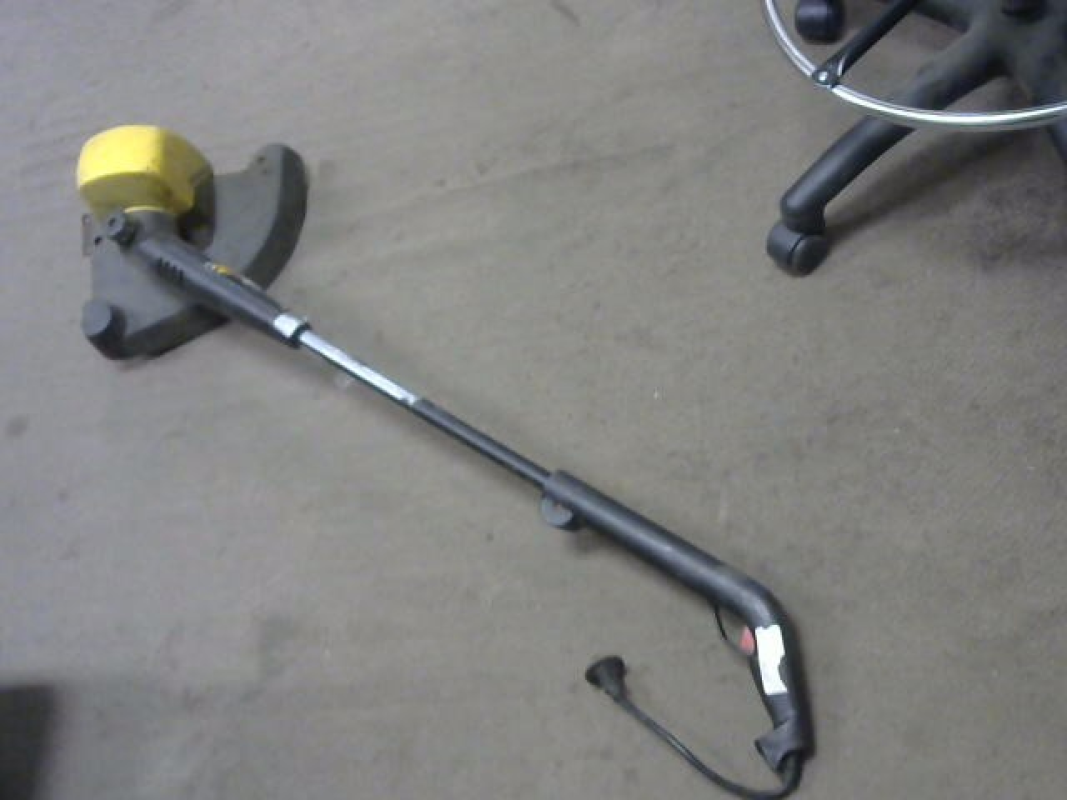 MCCULLOCH MAC ELECTRIC STRING TRIMMER EDGER
