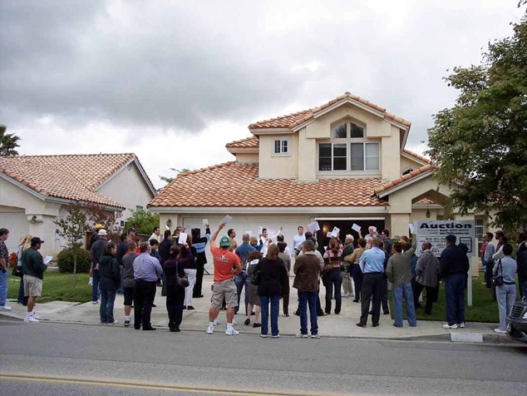 For Sale By Owner Auctions: Fast, Flat‑Fee FSBO Real Estate Sales