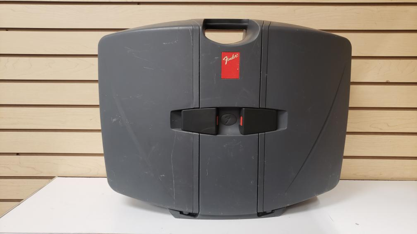 FENDER PASSPORT P-150 PA SYSTEM