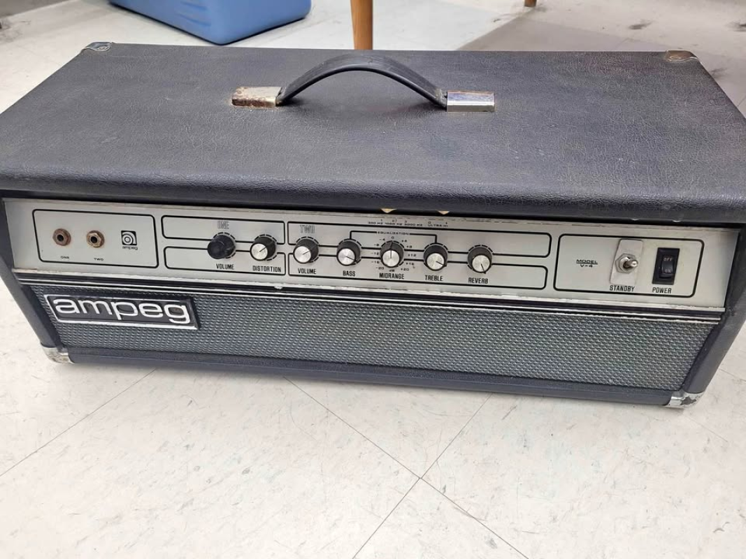 Amp Head - Ampeg Model: V-4