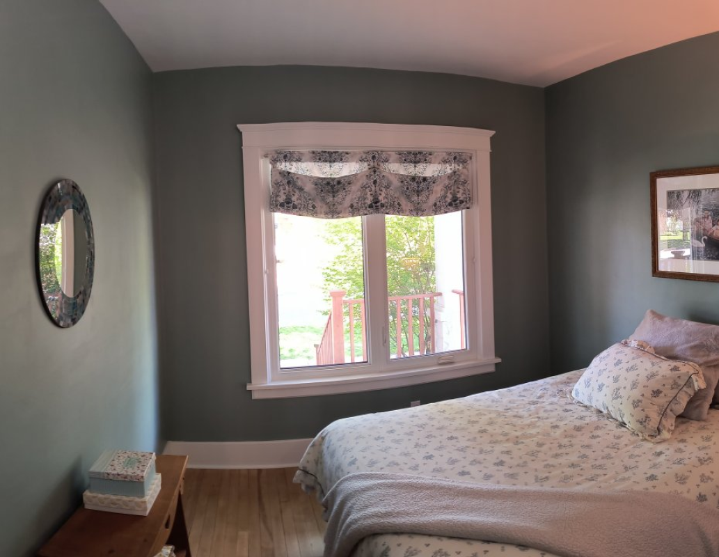 Must see Craftsman Home For Sale in Sarnia, Ontario - 2 bed, 1 bath (N7T 6A9)