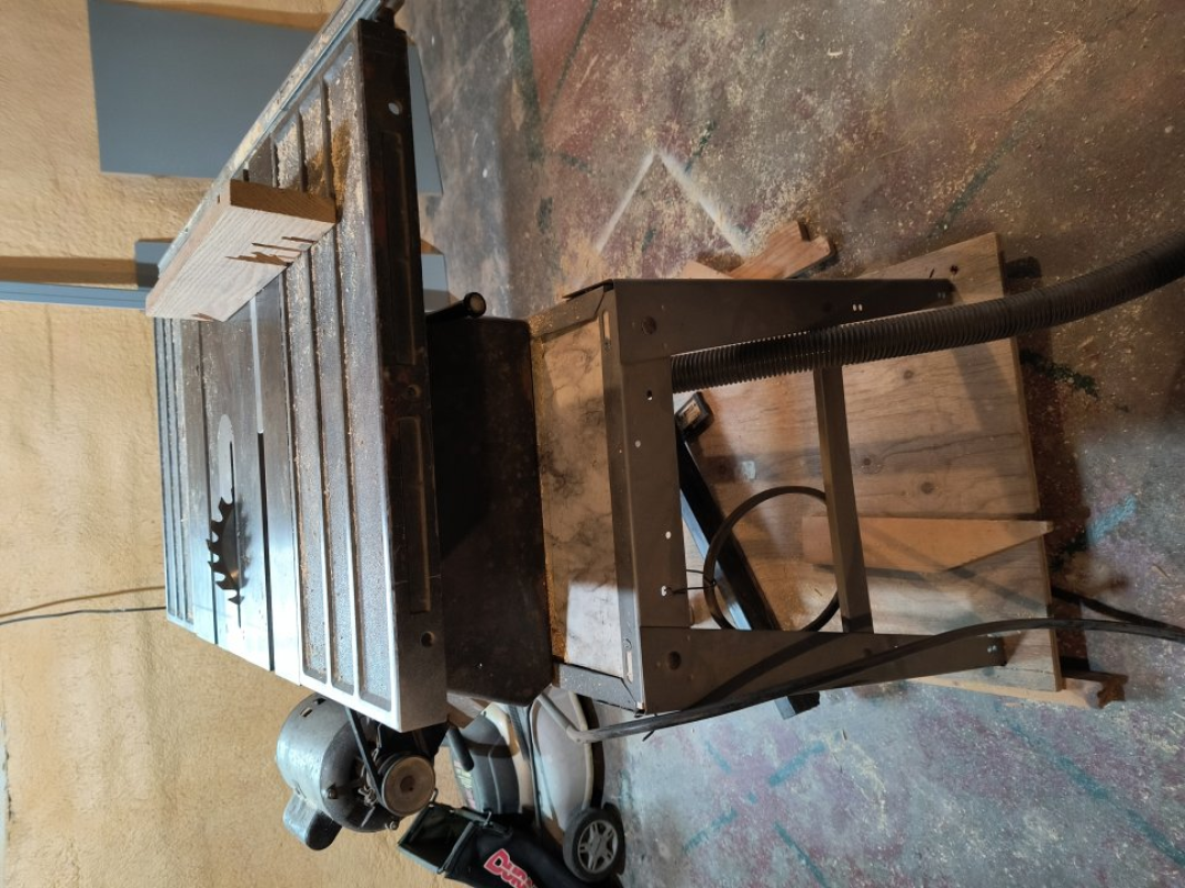 Table saw, 10", 120V, 10A, 3/4hp