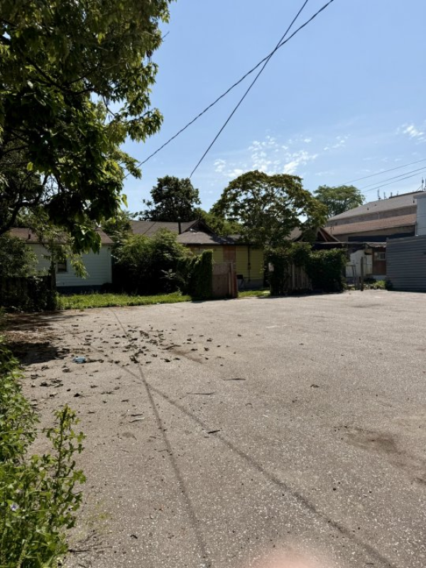 3 Bed, 1 Bath Windsor ON🚨 INVESTOR & CONTRACTOR ALERT – PRIME DOWNTOWN WINDSOR OPPORTUNITY! 🚨