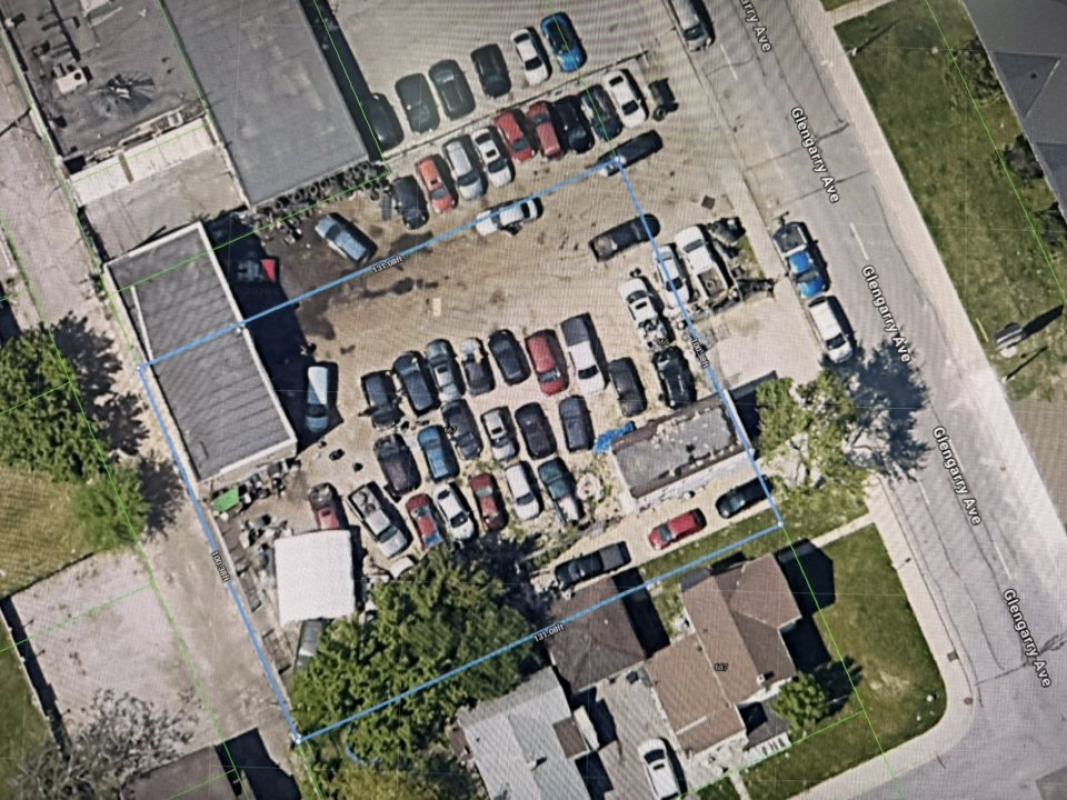 🚨 COMMERCIAL INVESTOR & AUTO BUSINESS ALERT – CENTRAL WINDSOR! 🚨 663-667 Glengarry Avenue, Windsor