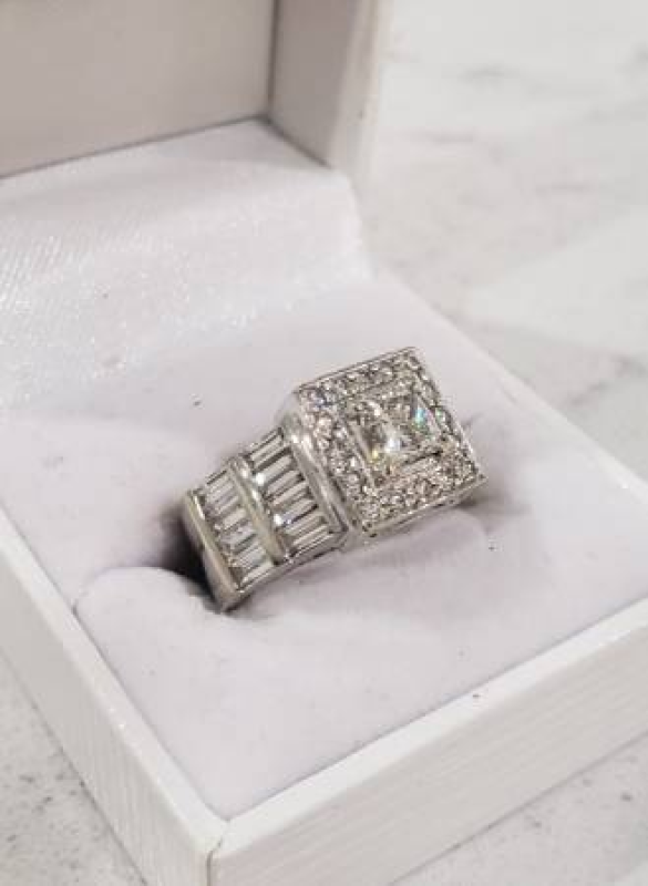 Men's 18KT White Gold 1CT Diamond Ring