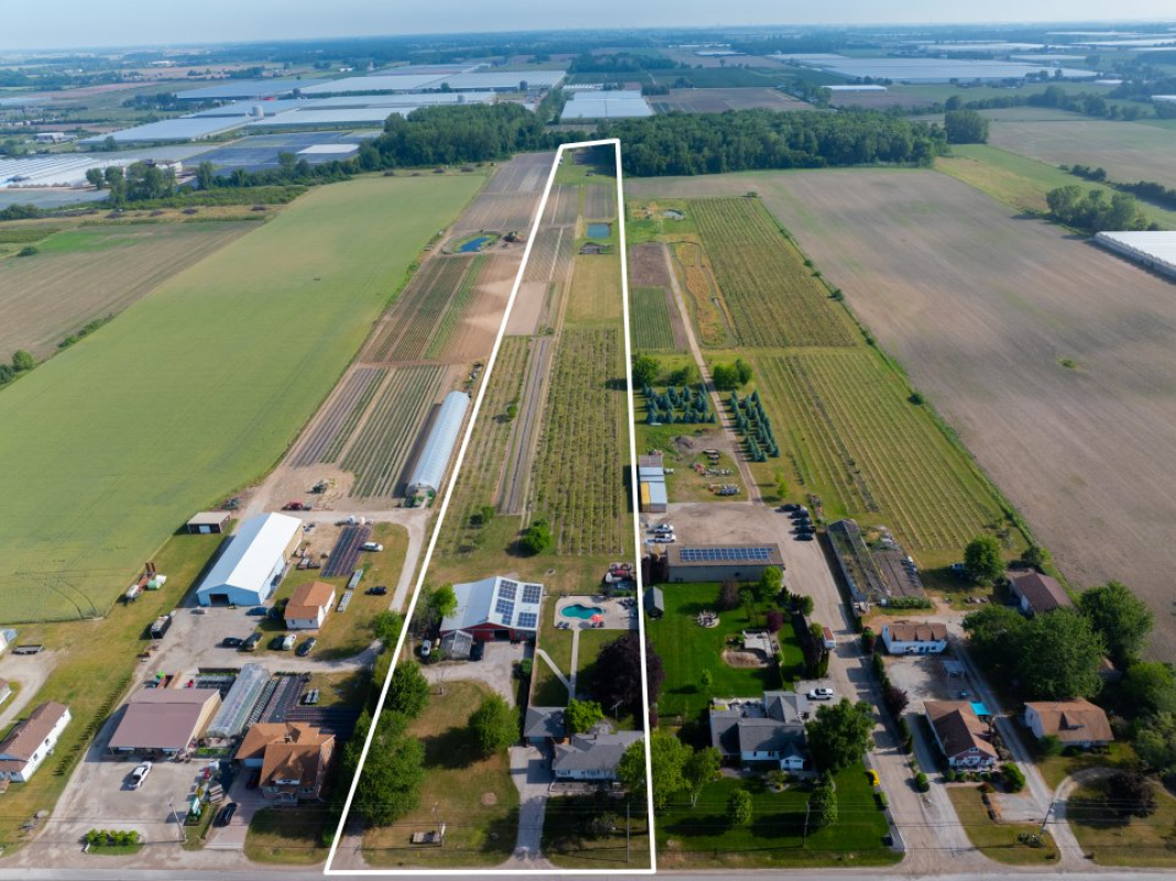 13.3 ACRE FARM FOR SALE 710 Seacliff Drive, Kingsville, Ontario For Sale by Owner