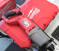 MILWAUKEE TOOLS 5262-21 1" SDS PLUS ROTARY HAMMER KIT